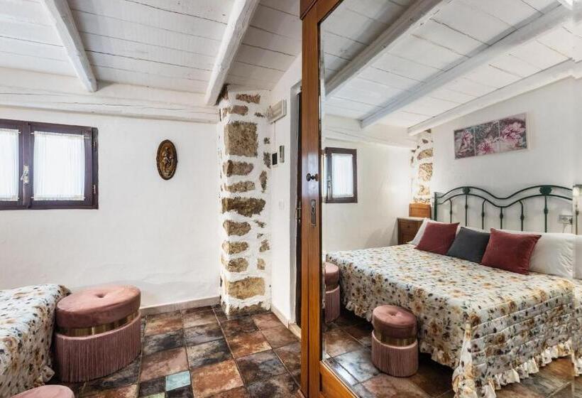 اتاق کلاسیک چهارنفره, Agriturismo Val Di Noto