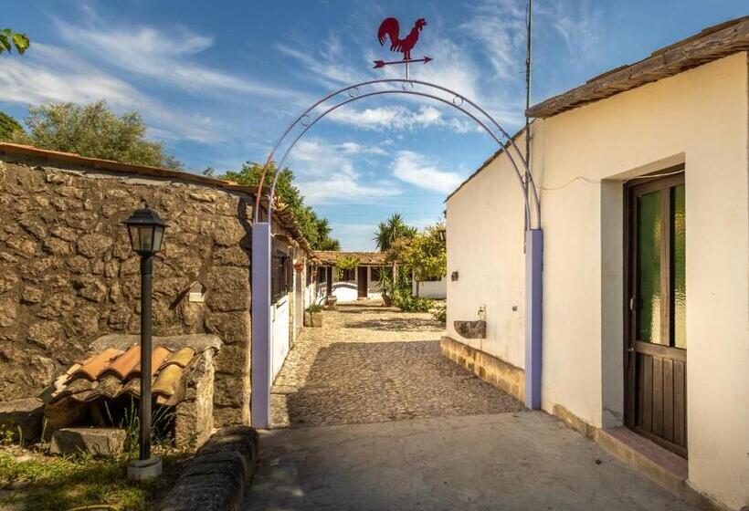 اتاق ساده سه‌ نفره, Agriturismo Val Di Noto