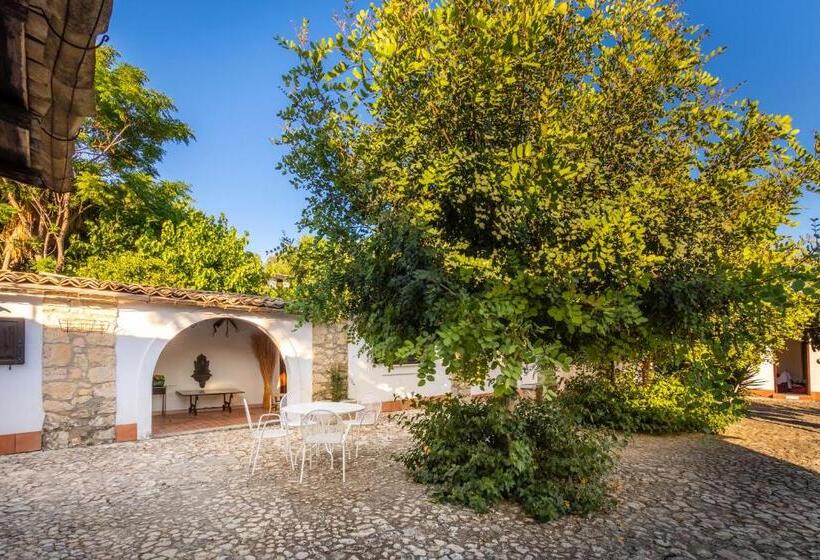 اتاق اکونومی, Agriturismo Val Di Noto