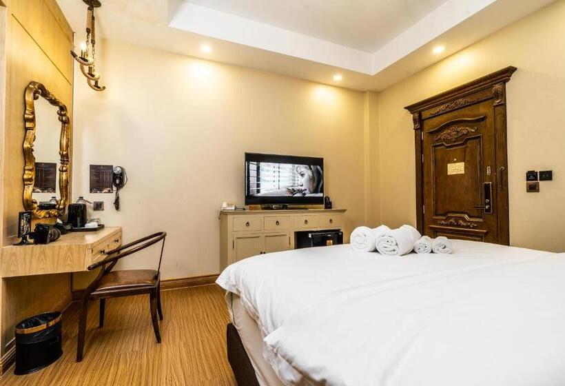 اتاق سوپریور, Khum Damnoen Resort