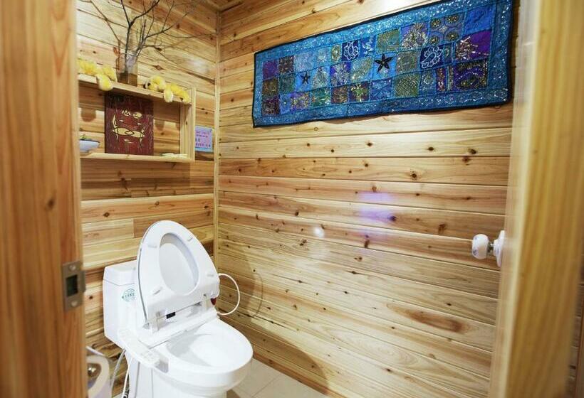 اتاق استاندارد با سرویس بهداشتی مشترک, The Great Wall Box House   Beijing