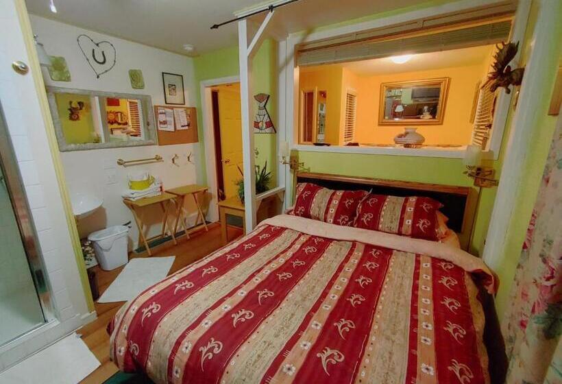 اتاق استاندارد, Beds By The Bridge