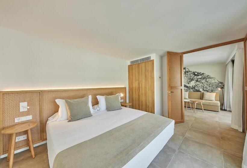 سوئیت جونیور با تراس, Sofia Alcudia Beach
