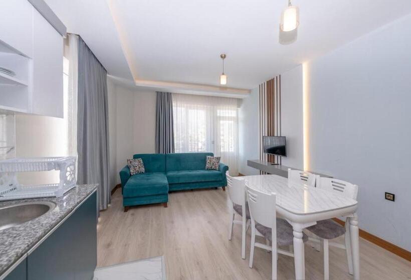 اتاق سوپریور, Theluna Suite