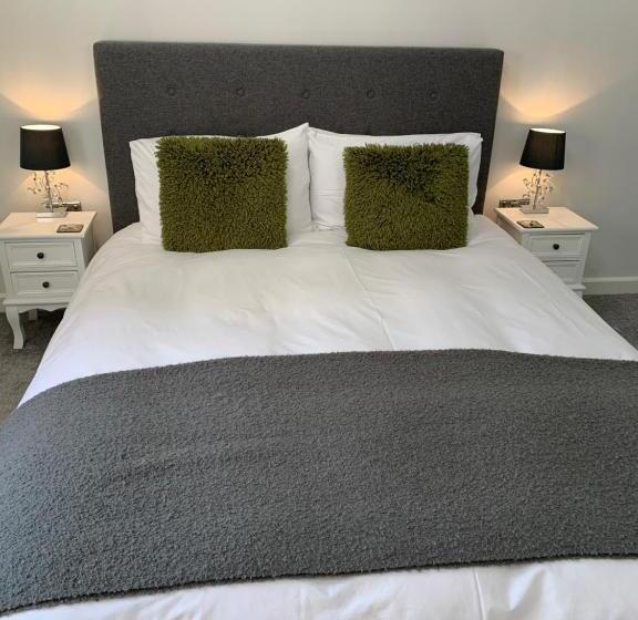 اتاق استاندارد با تخت بزرگ, The Forge Guest Rooms