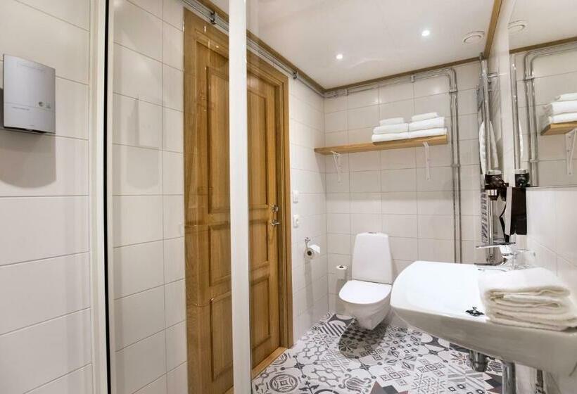 اتاق استاندارد, Lannalodge