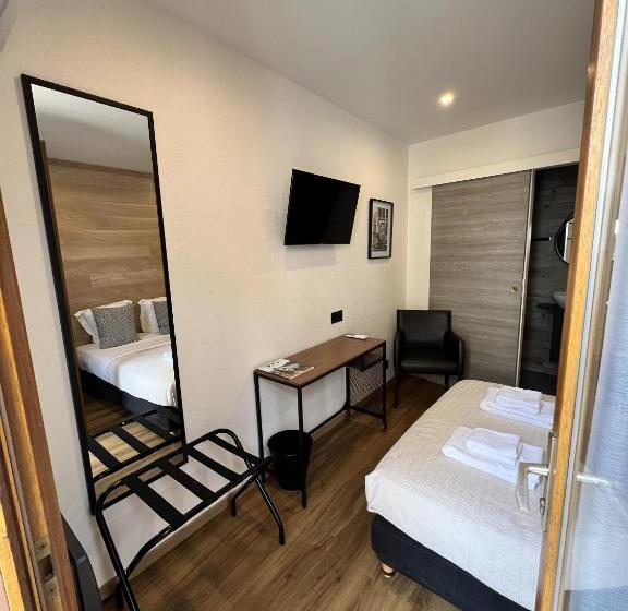 اتاق راحتی, Au Bec Fin Hôtel