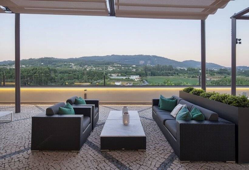 اتاق سوپریور با چشم‌انداز کوهستان, Cidnay Santo Tirso   Charming Hotel & Executive Center