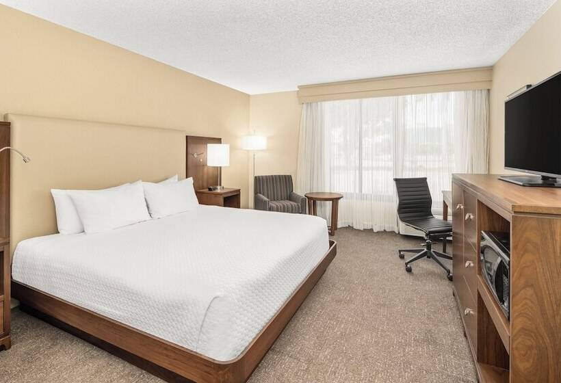 Standard Room Double Bed, Crowne Plaza  Fort Myers At Bell Tower Shops