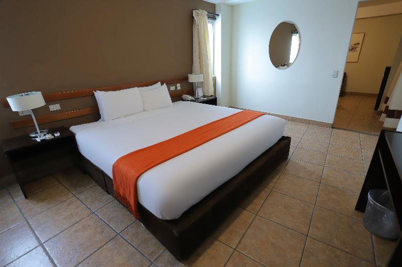 اتاق استاندارد برای معلولان, Crowne Plaza Hotel Los Angeles Harbor, An Ihg