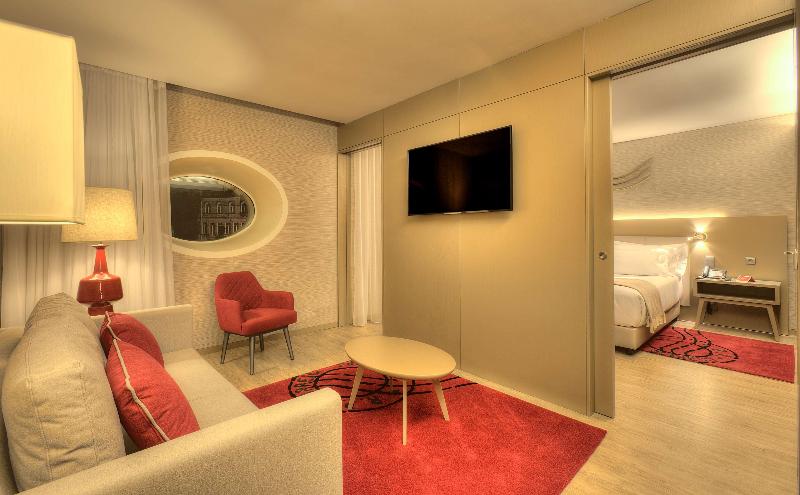 اتاق اجرایی با تخت بزرگ, Crowne Plaza Hotel Los Angeles Harbor, An Ihg