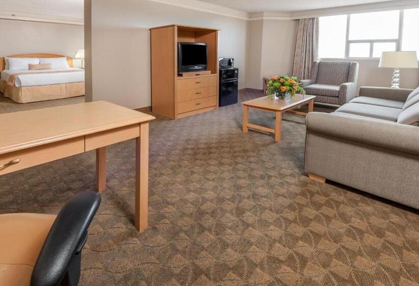 Suite met Kingsize Bed, Edmonton Inn And Conference Centre