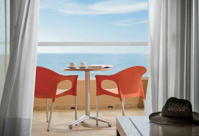家庭间, Elba Sara Beach & Golf Resort