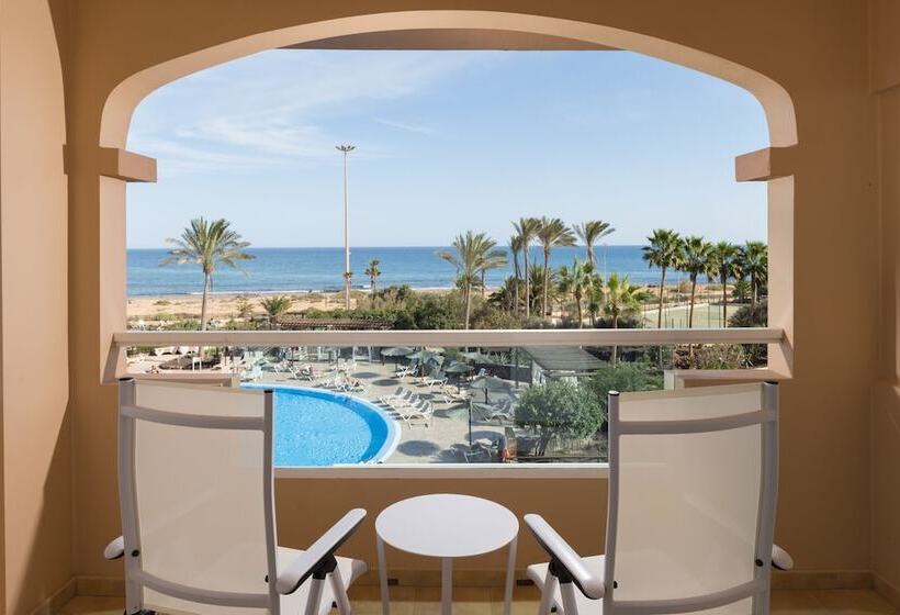 家庭间, Elba Sara Beach & Golf Resort
