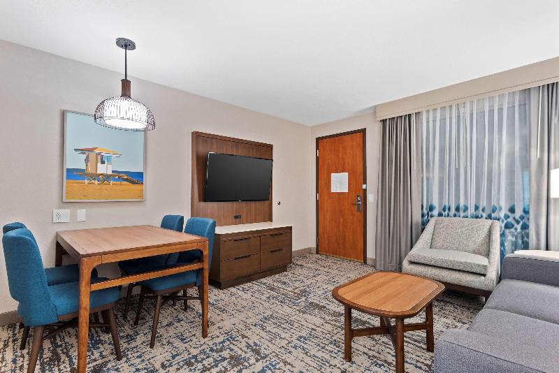 سوییت, Embassy Suites By Hilton Anaheim South