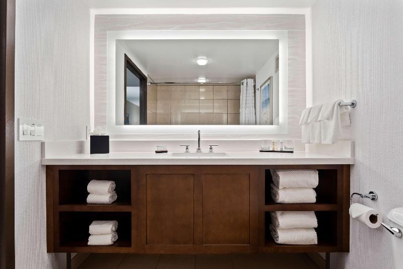 سوییت, Embassy Suites By Hilton Anaheim South