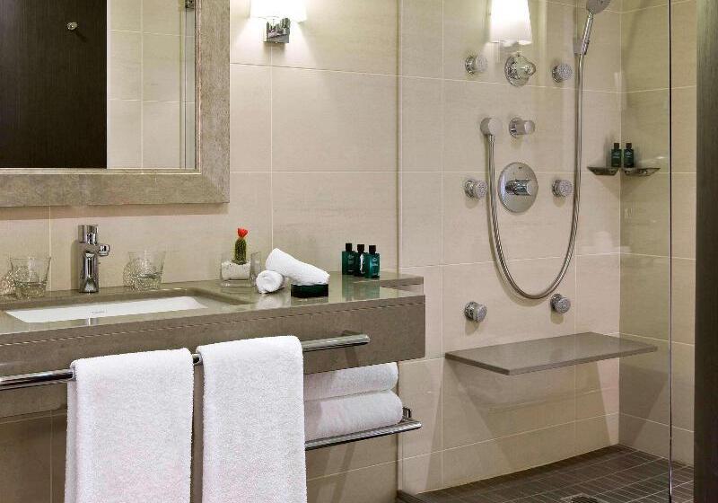 اتاق استاندارد برای معلولان, Hampton Inn & Suites Hershey