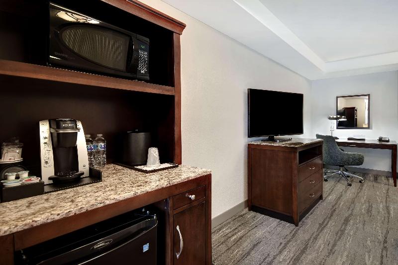 سوئیت با تخت بزرگ, Hilton Garden Inn Ft Myers