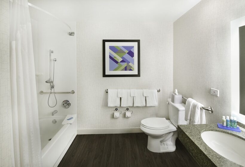 سوییت, Holiday Inn Express Hotel & Suites Fisherman S Wharf, An Ihg