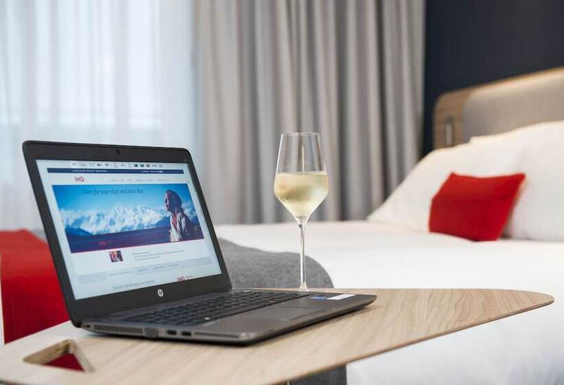 اتاق استاندارد, Holiday Inn Express   Glasgow Airport, An Ihg
