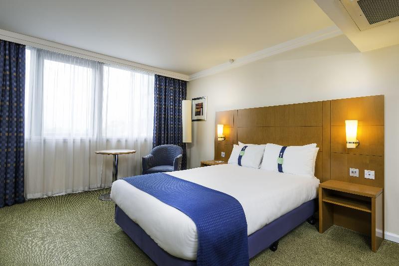 اتاق استاندارد برای معلولان, Holiday Inn Express   Glasgow Airport, An Ihg