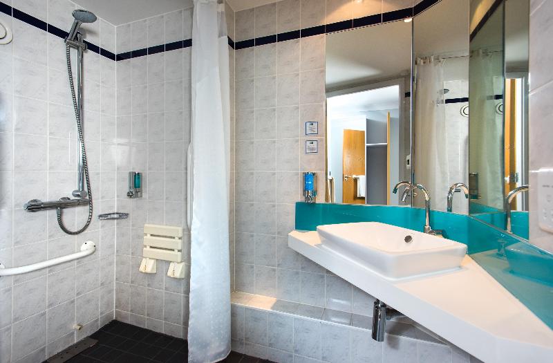 اتاق استاندارد برای معلولان, Holiday Inn Express   Glasgow Airport, An Ihg