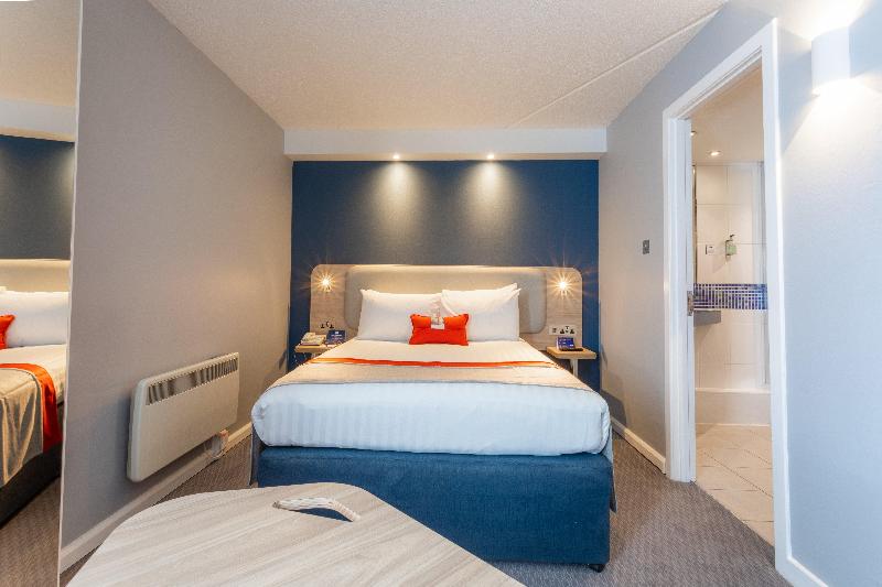 اتاق استاندارد با تخت بزرگ, Holiday Inn Express   Glasgow   City Ctr Theatreland, An Ihg