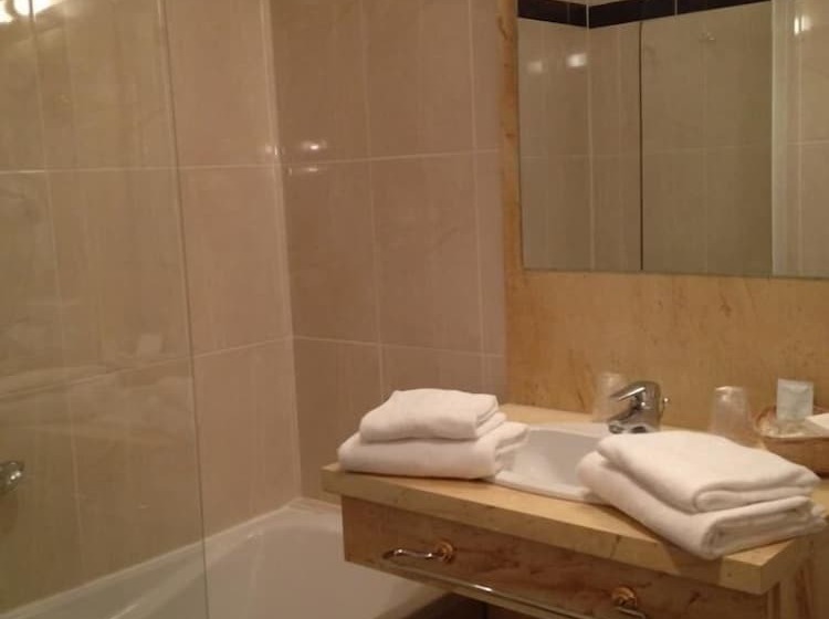 اتاق سوپریور, Hôtel Les Maréchaux