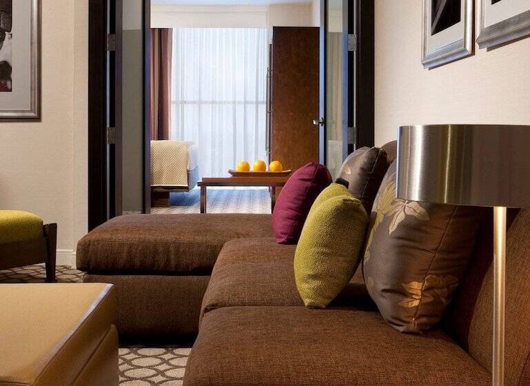 سوئیت 2 خوابه, Hyatt Regency Orange County