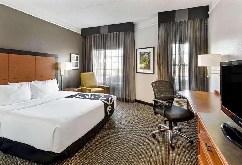 اتاق استاندارد با تخت بزرگ برای معلولان, La Quinta By Wyndham Macon