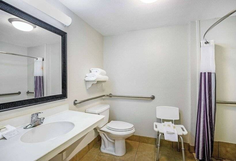 اتاق استاندارد با تخت دوبل برای معلولان, La Quinta Inn & Suites By Wyndham Myrtle Beach Broadway Area