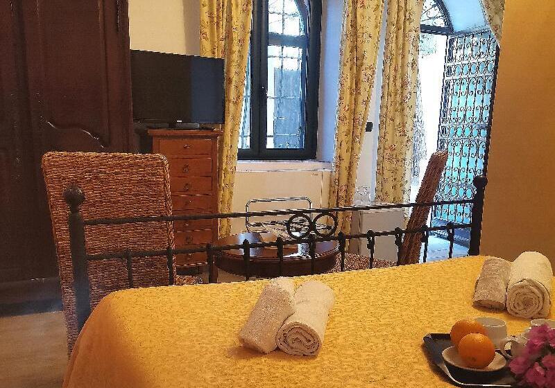 اتاق استاندارد با تخت بزرگ برای معلولان, La Quinta By Wyndham Winston Salem