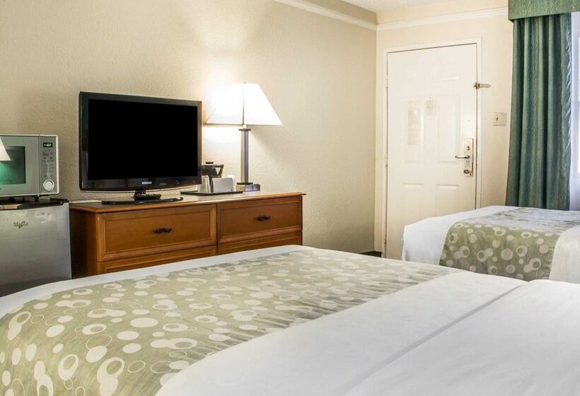 غرفه قياسيه سريرين مزدوجين, Quality Inn Tulsa Central