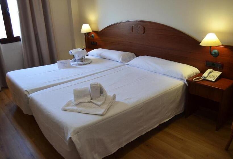 Standard Single Room, Reyes Ziries