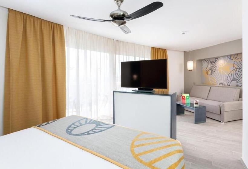 سوییت جونیور با چشم‌انداز دریا, Hotel Riu Vistamar - All Inclusive