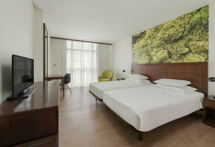 标准间, Neat Hotel Avenida