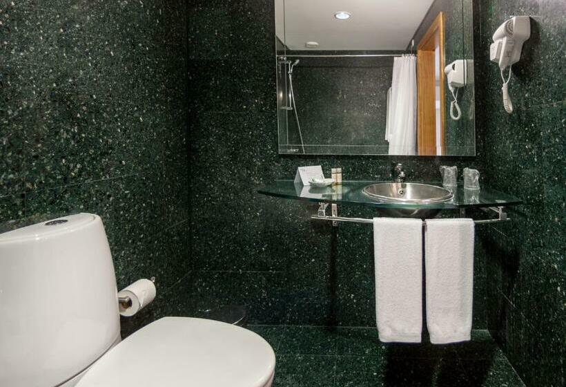 标准单人间, Neat Hotel Avenida