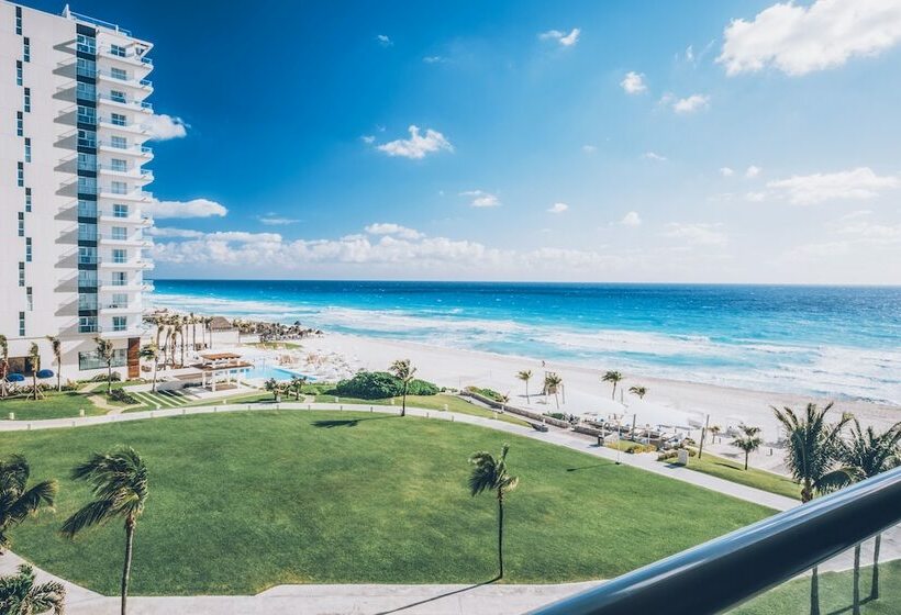 اتاق استاندارد با چشم‌انداز دریا, Iberostar Cancun