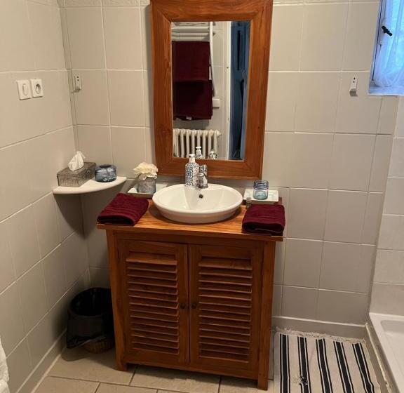 اتاق استاندارد با چشم‌انداز باغ, Le Clos Romantic & Spa   Périgueux   Bassillac Et Auberoche