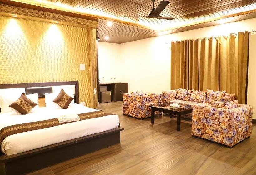 سوئیت پرزیدنت, Skywood Resort Shoghi