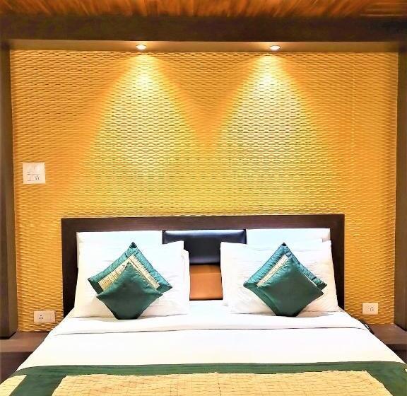 سوئیت پرزیدنت, Skywood Resort Shoghi