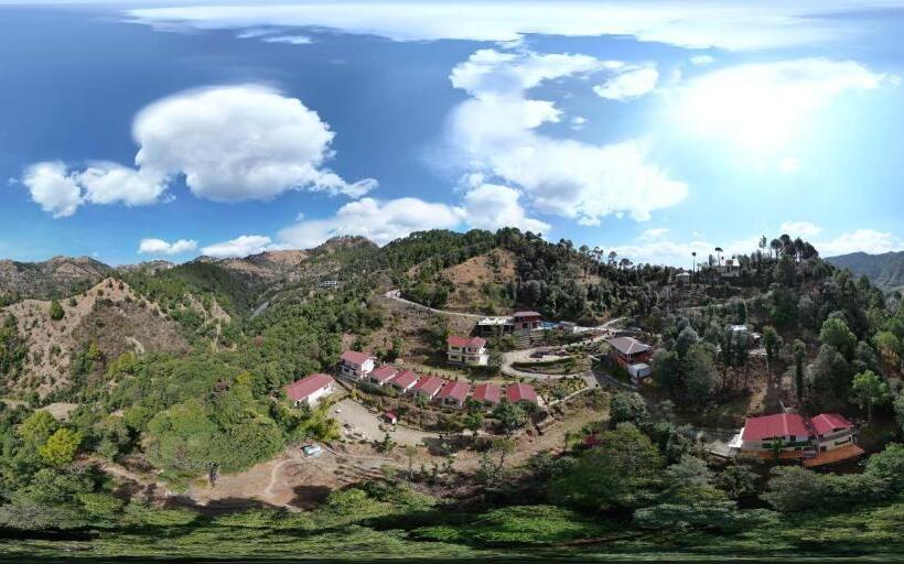 سوییت اجرایی, Skywood Resort Shoghi