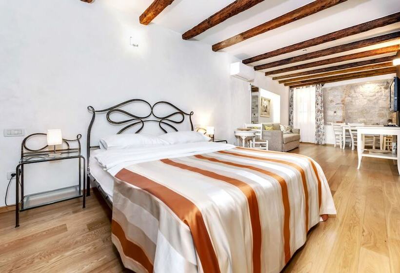 Studio Standard, Villa Valdibora