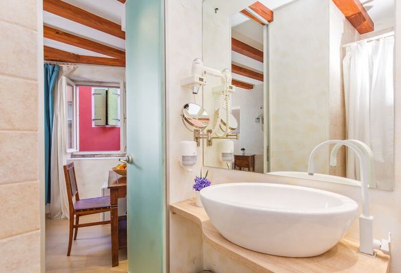 Cameră Standard Individuală, Villa Valdibora
