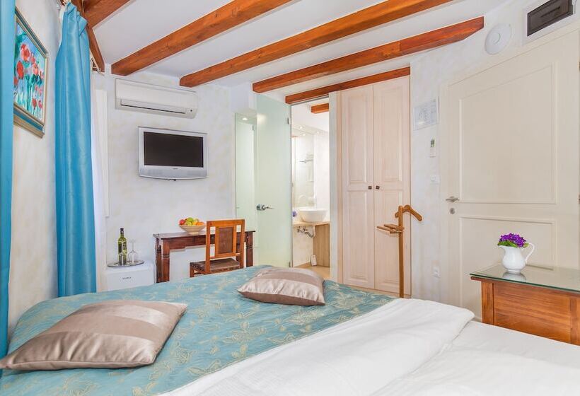 Cameră Standard Individuală, Villa Valdibora