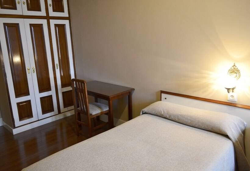 Standard Triple Room, Alda Avenida