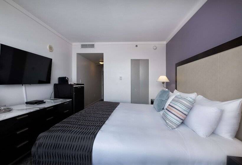 Standard Room Double Bed City View, Arya Bw Premier Collection