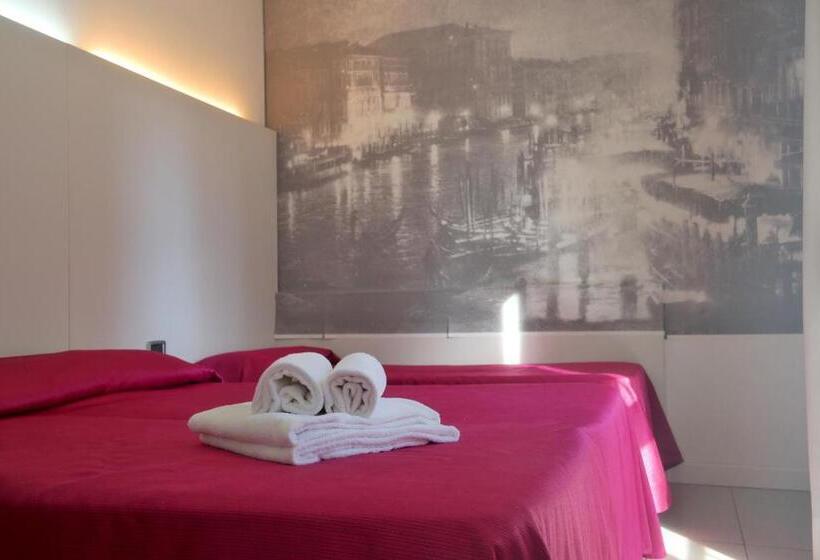 اتاق استاندارد چهار تخته, City Of Art Venice Lloyd