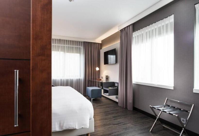 Deluxe Kamer met Kingsize Bed, Courtyard Amsterdam Airport