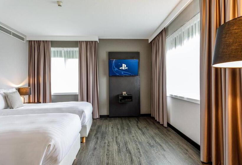 اتاق خانوادگی, Courtyard By Marriott Amsterdam Airport